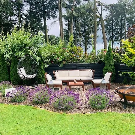 Quiet Countryside Retreat Daire *