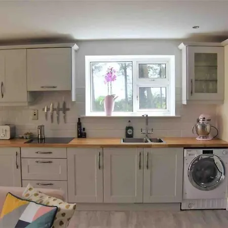Quiet Countryside Retreat Daire Cork
